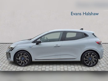 Used Renault Clio 2025 for sale - 76170032: Photo 4