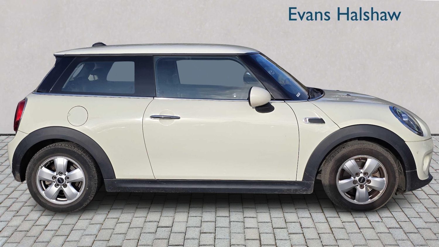 Used MINI Hatch 2019 for sale - 76540787: Photo 2