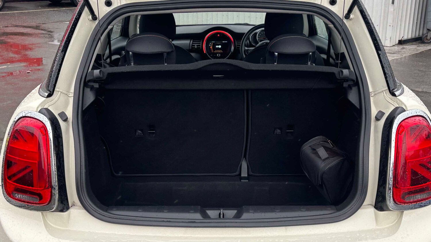 Used MINI Hatch 2019 for sale - 76540787: Photo 8