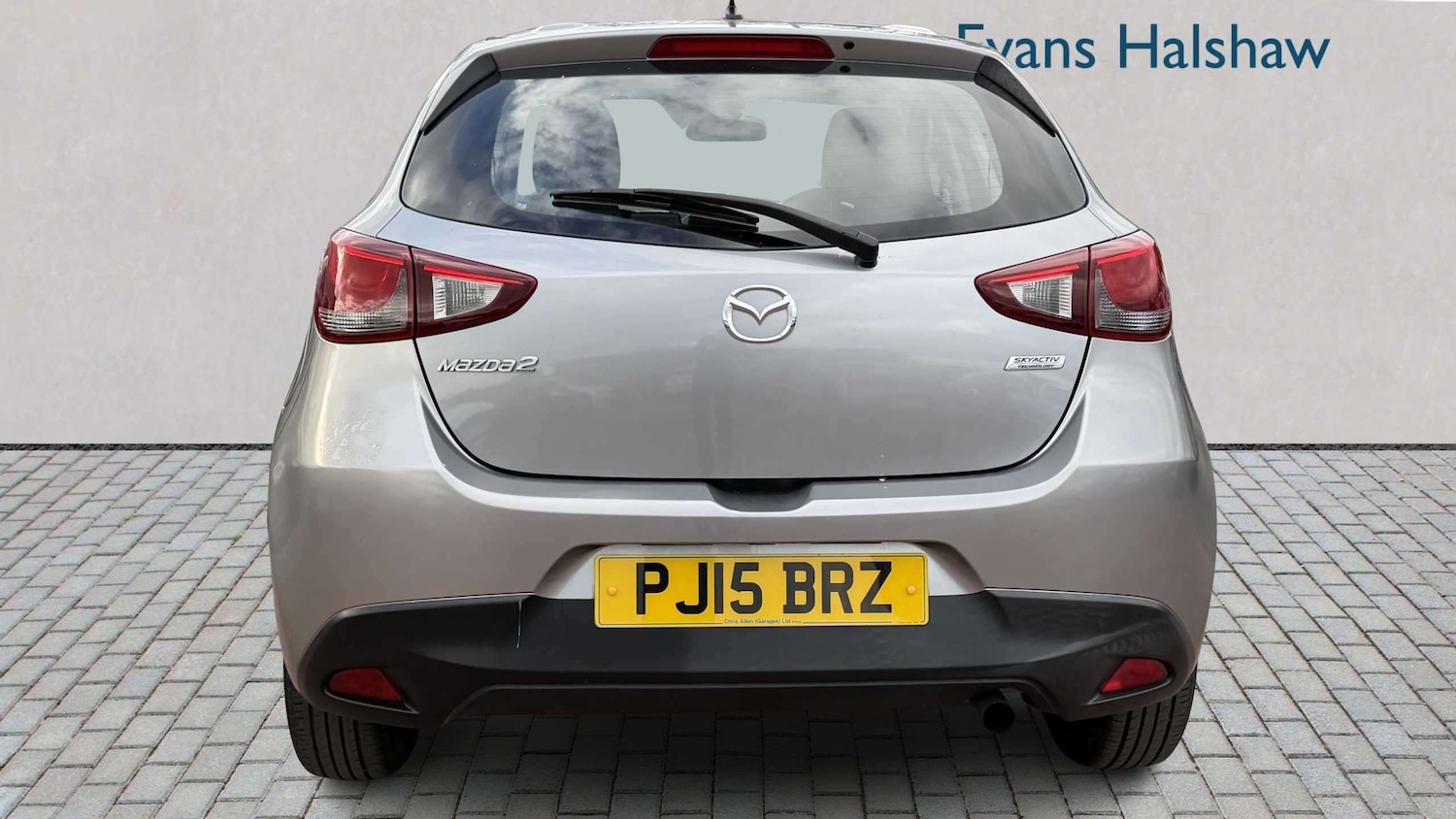 Used Mazda Mazda2 2015 for sale - 78209243: Photo 4