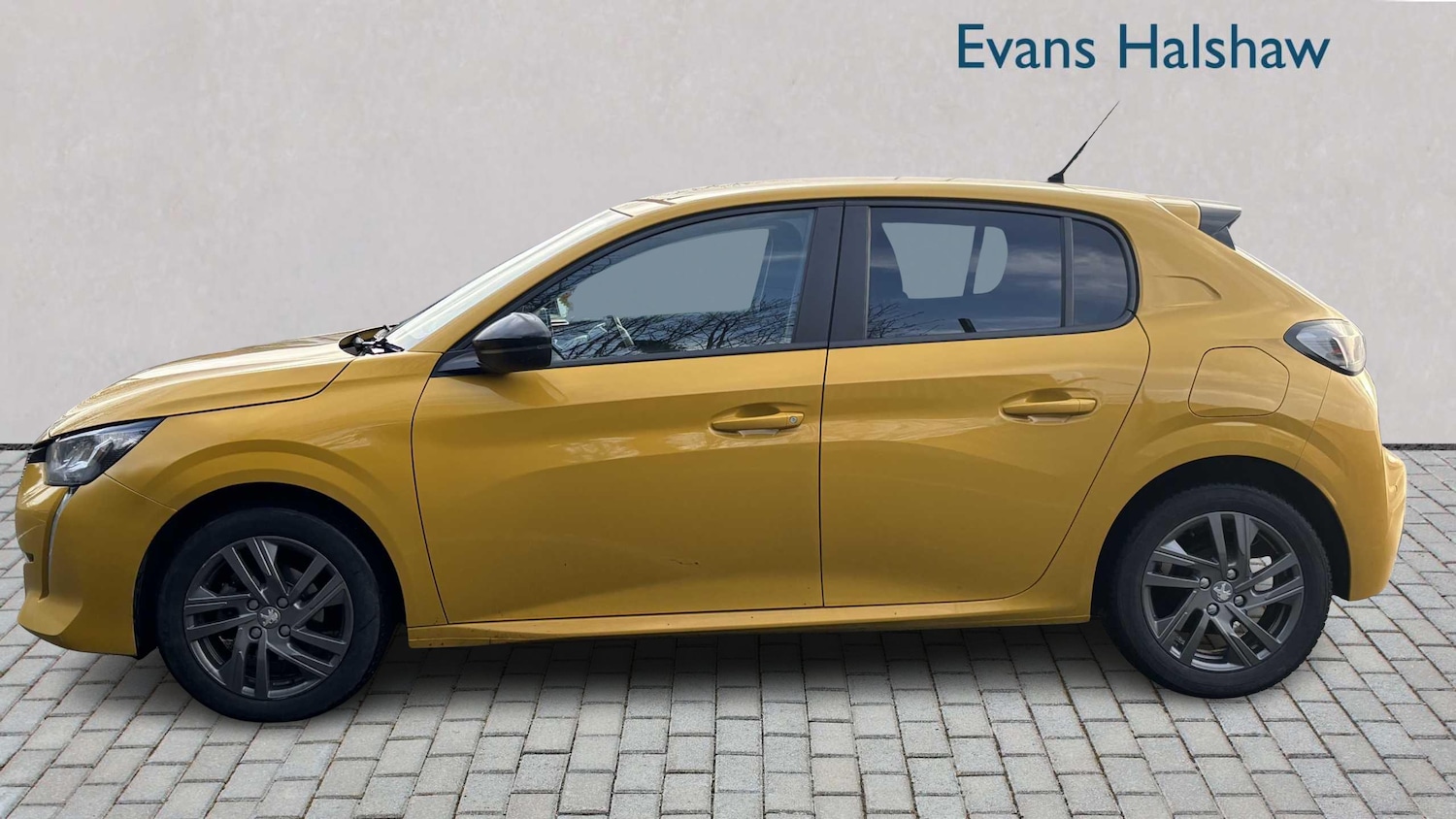 Used Peugeot 208 2022 for sale - 76875873: Photo 3