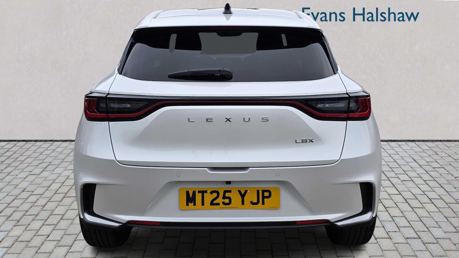 Used Lexus LBX 2025 for sale - 77389718: Photo 5