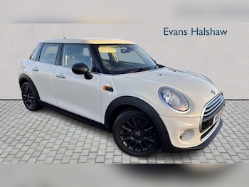 Used MINI Hatch 2016 for sale - 77233135: Photo