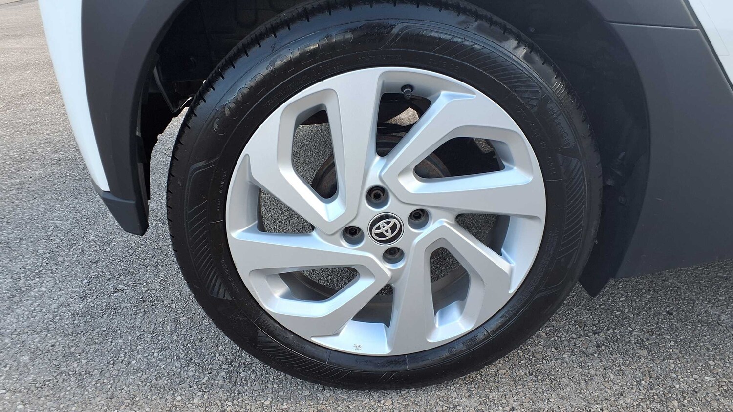 Used Toyota Aygo X 2023 for sale - 75903181: Photo 9