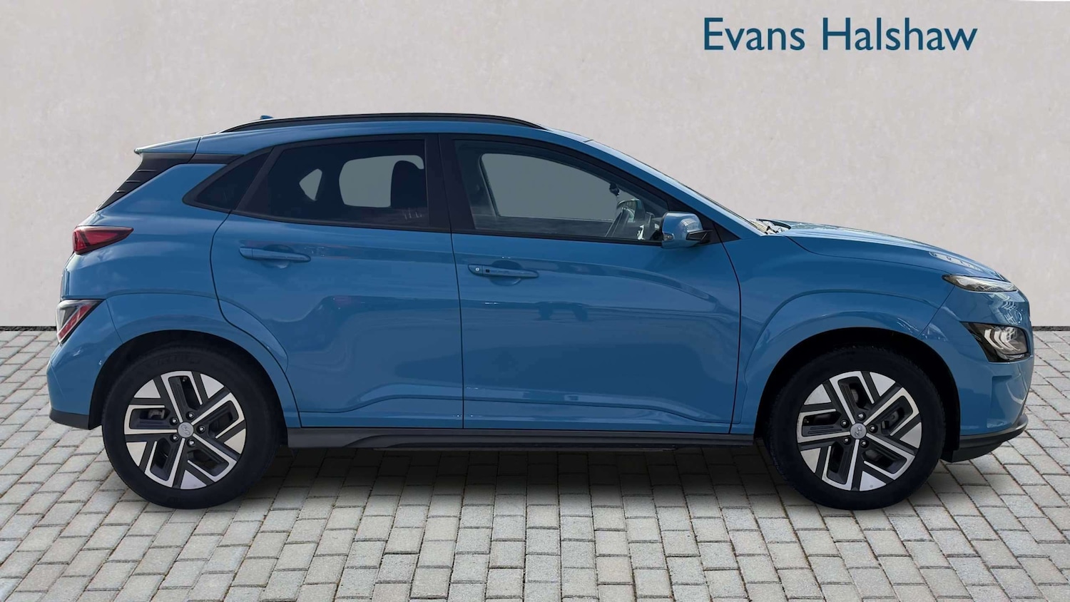 Used Hyundai KONA 2023 for sale - 78024524: Photo 3
