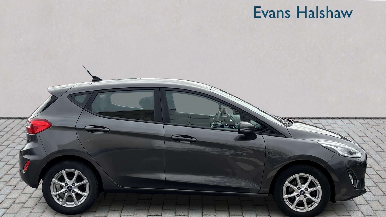 Used Ford Fiesta 2018 for sale - 77810935: Photo 4