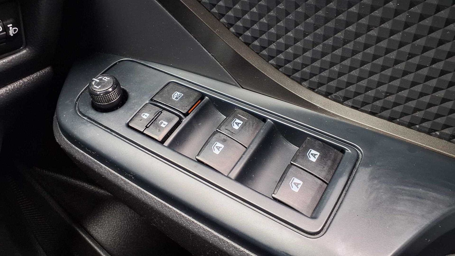 Vehicle 33