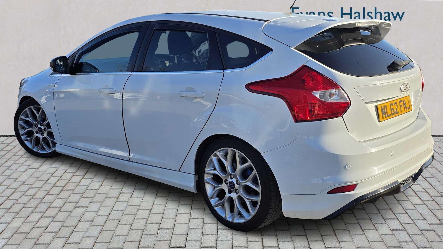 Used Ford Focus 2012 for sale - 76610518: Photo 2