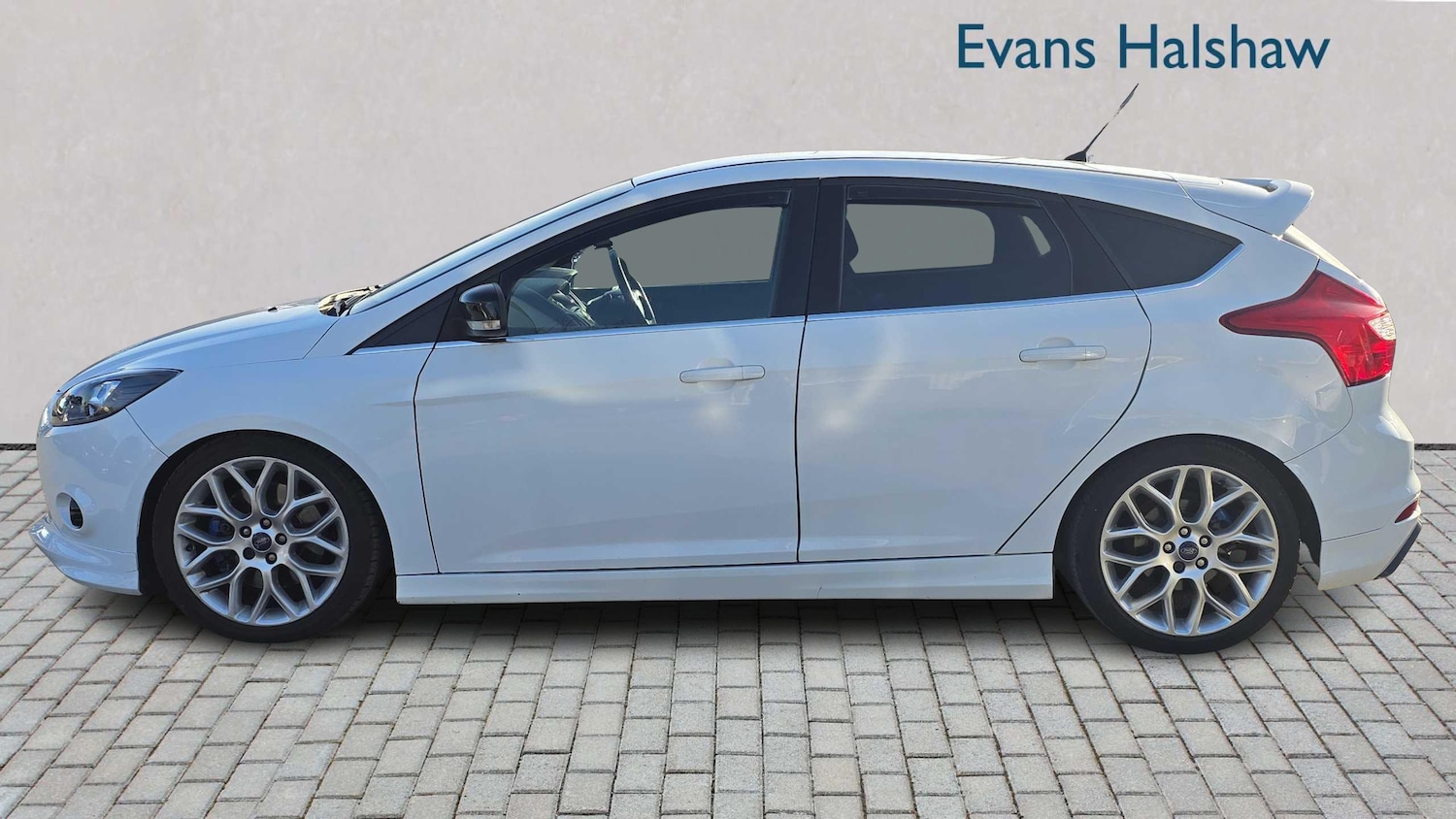 Used Ford Focus 2012 for sale - 76610518: Photo 5