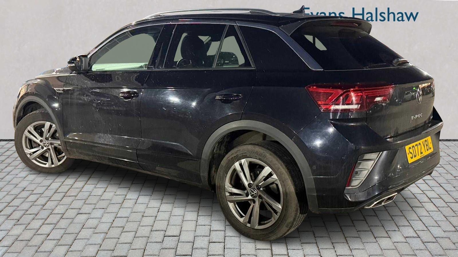 Used Volkswagen T-Roc 2022 for sale - 77429233: Photo 2