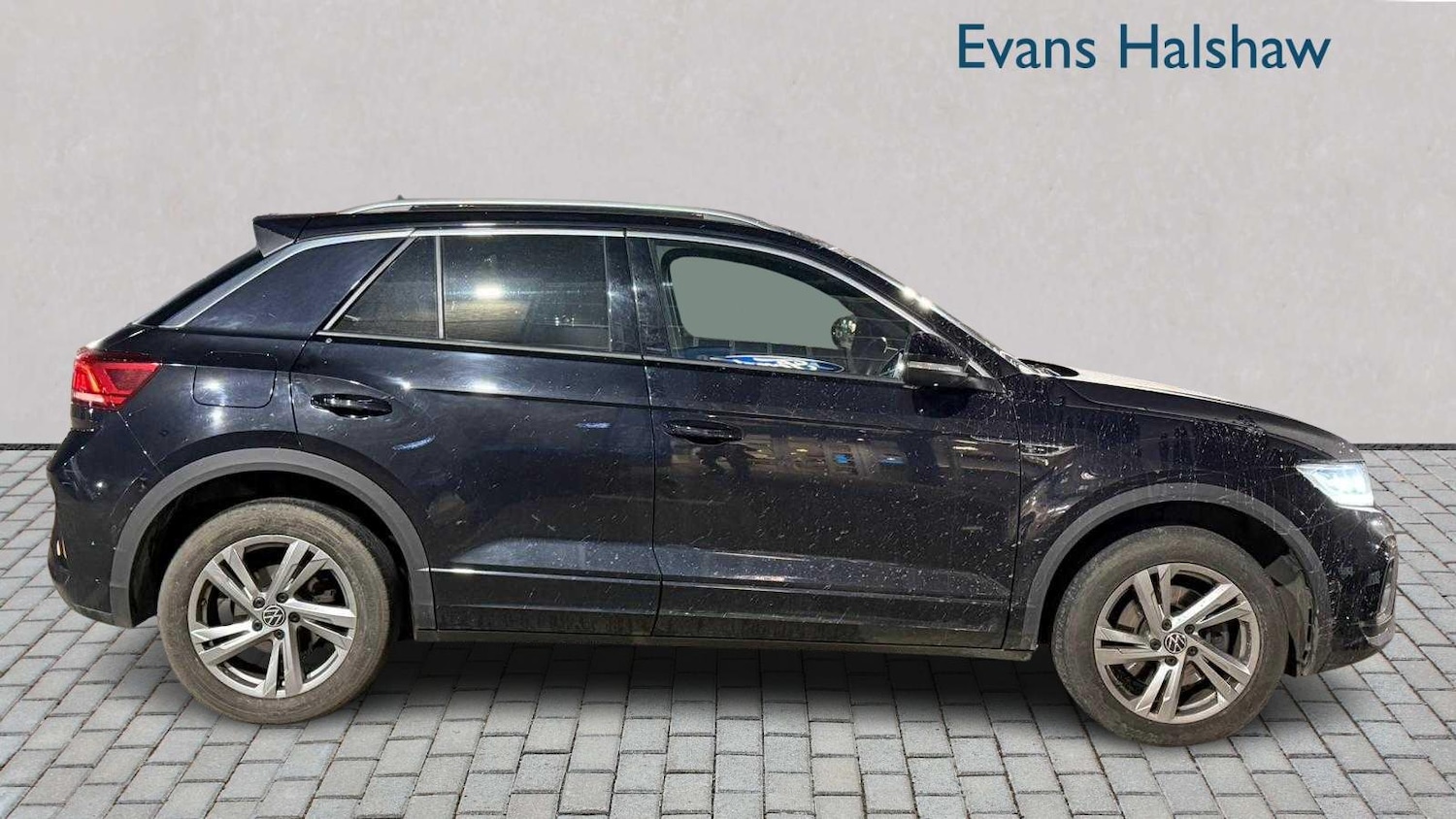 Used Volkswagen T-Roc 2022 for sale - 77429233: Photo 4