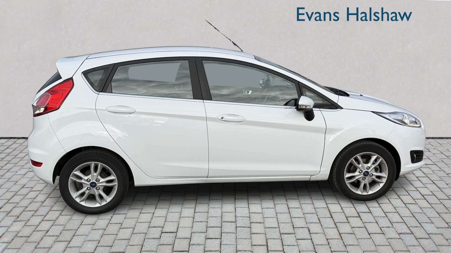 Used Ford Fiesta 2017 for sale - 77787010: Photo 3