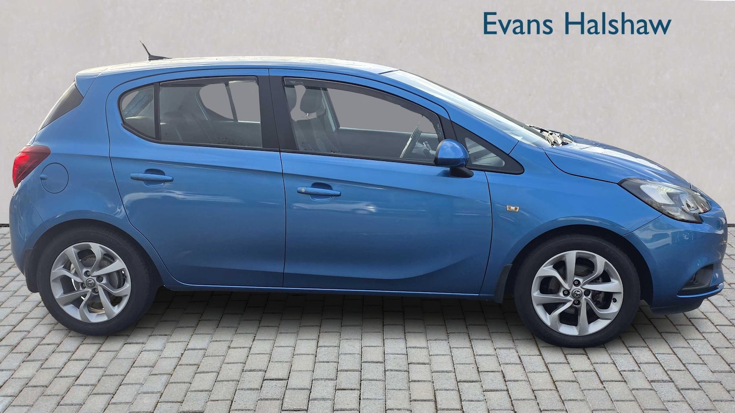 Used Vauxhall Corsa 2017 for sale - 76401303: Photo 2