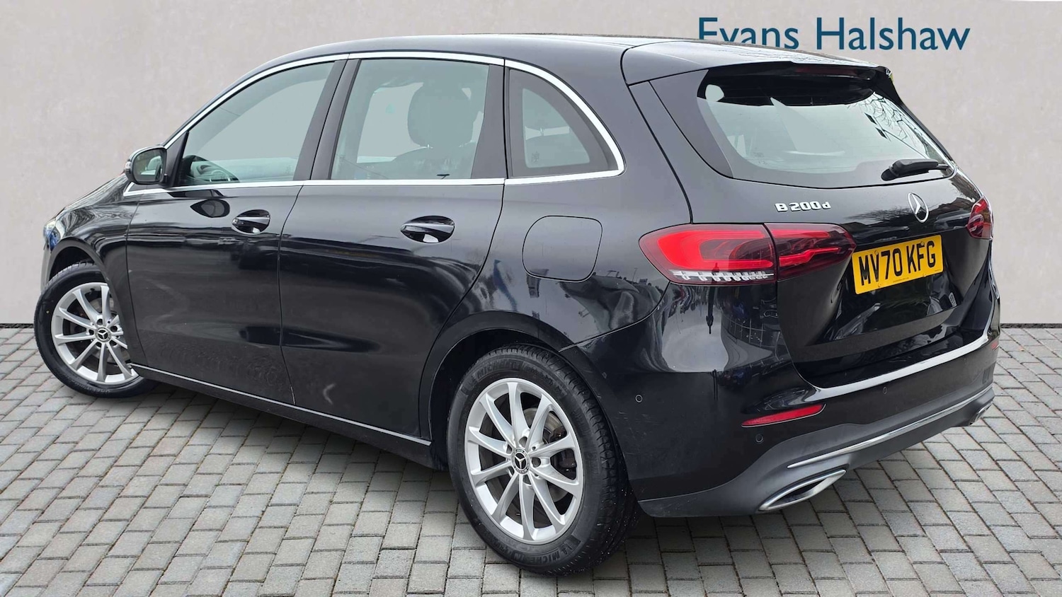 Used Mercedes-Benz B Class 2020 for sale - 78173885: Photo 2