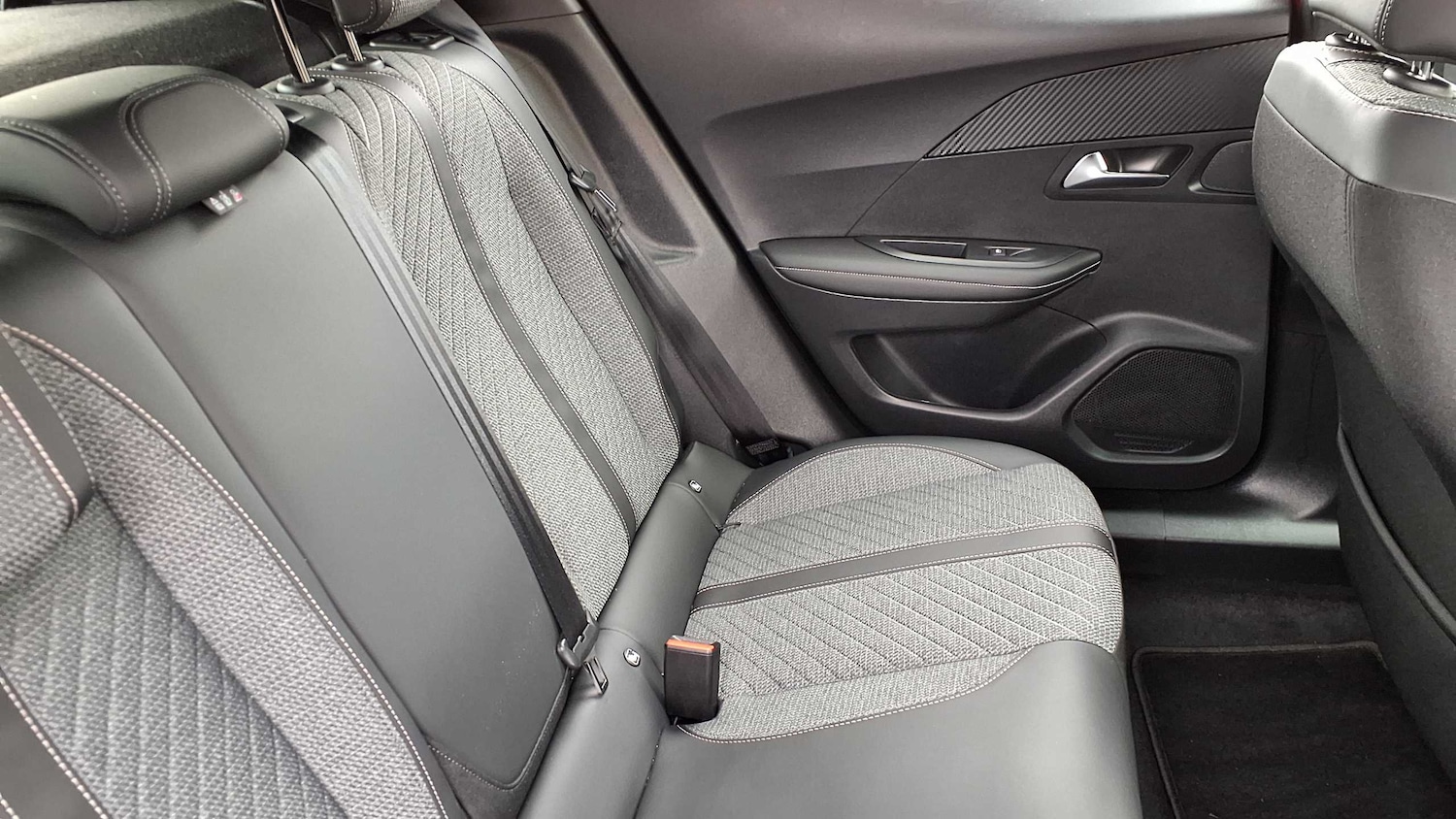 Used Peugeot 2008 2023 for sale - 75812619: Photo 18