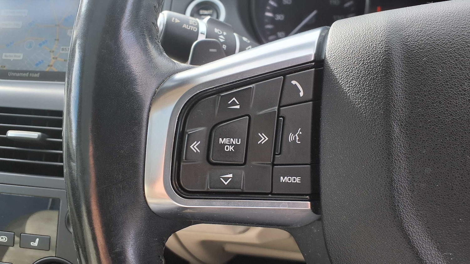 Used Land Rover Discovery Sport 2015 for sale - 75868897: Photo 29