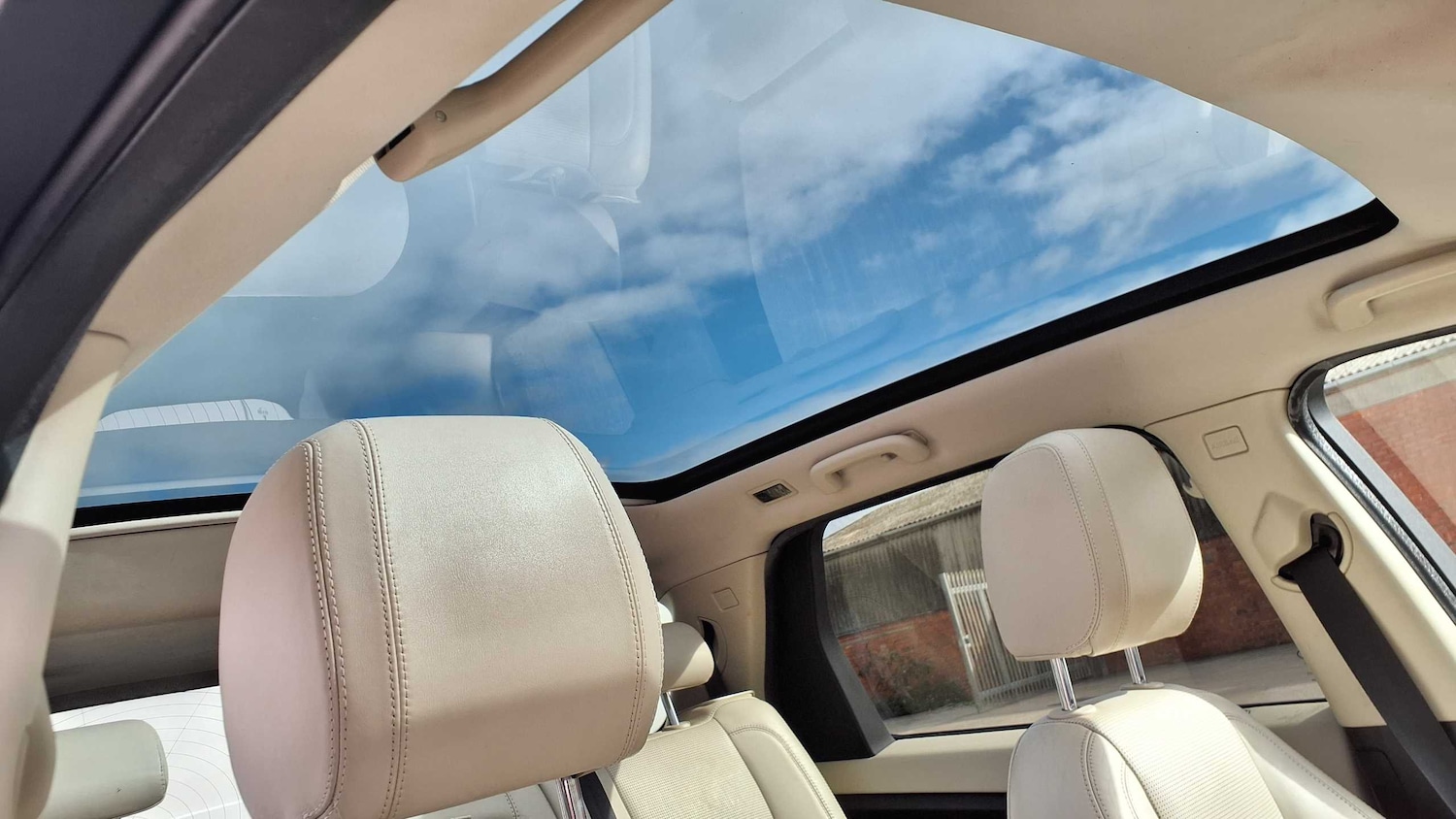 Used Land Rover Discovery Sport 2015 for sale - 75868897: Photo 33