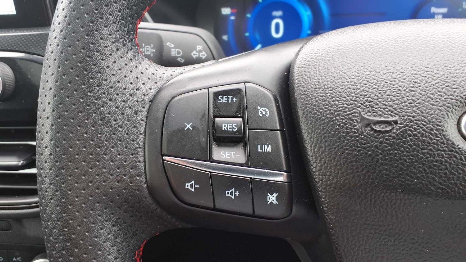 Used Ford Kuga 2023 for sale - 75813014: Photo 31