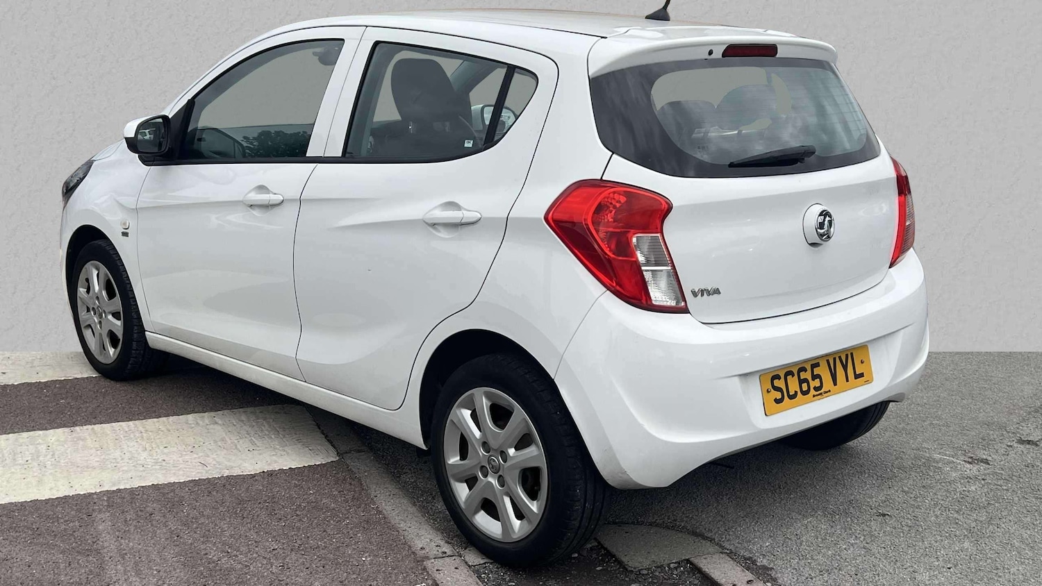 Used Vauxhall Viva 2015 for sale - 76176895: Photo 2