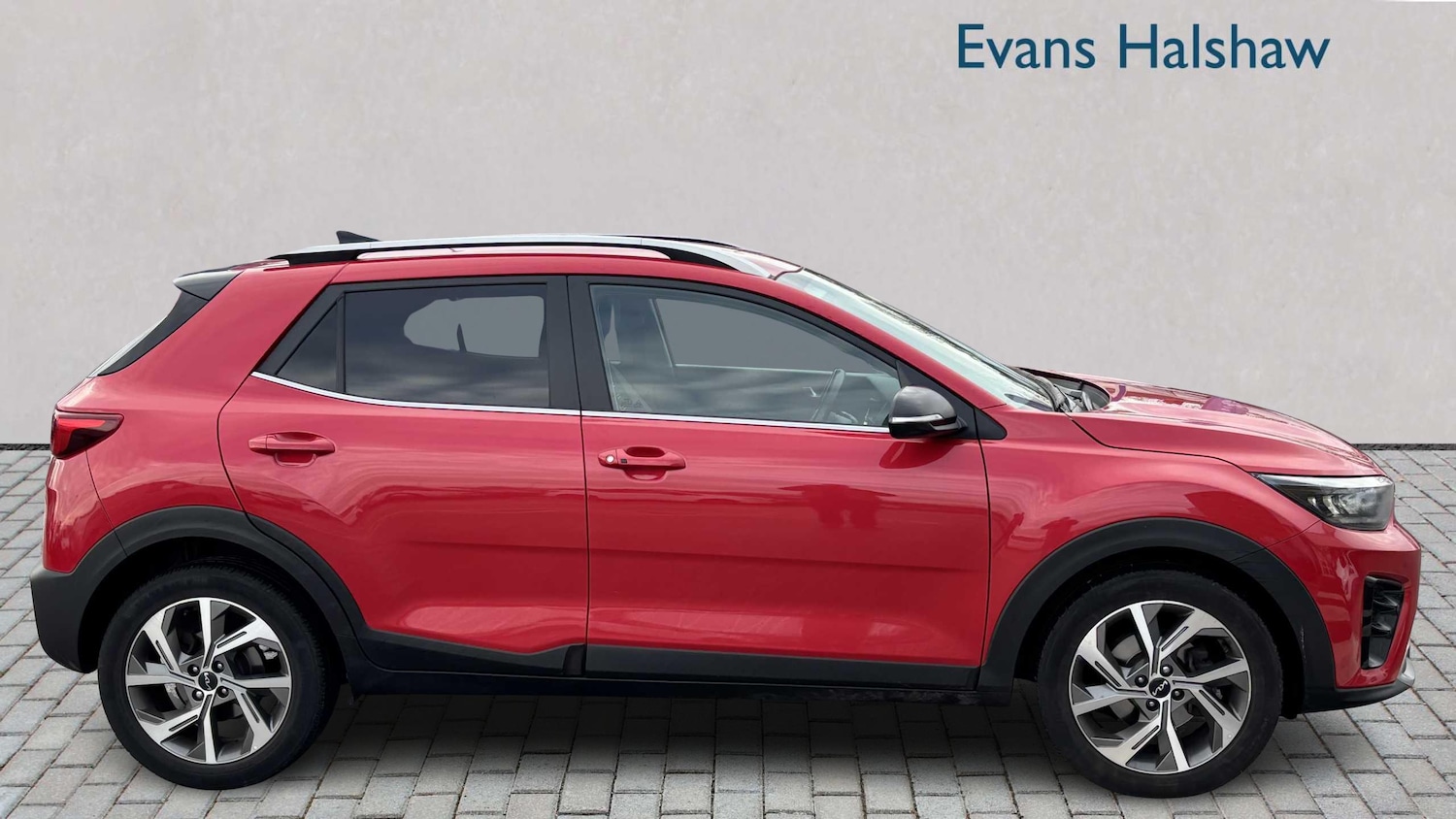 Used Kia Stonic 2024 for sale - 76842907: Photo 4