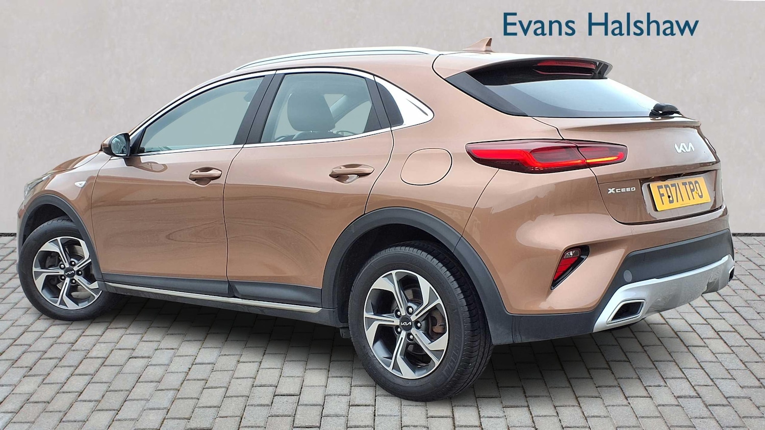 Used Kia XCeed 2022 for sale - 76170043: Photo 2