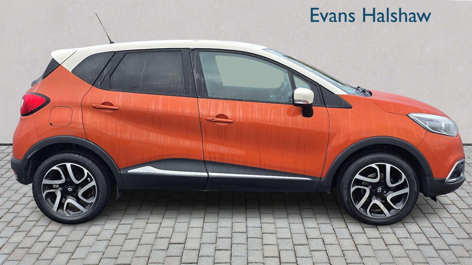 Used Renault Captur 2016 for sale - 77099628: Photo 3