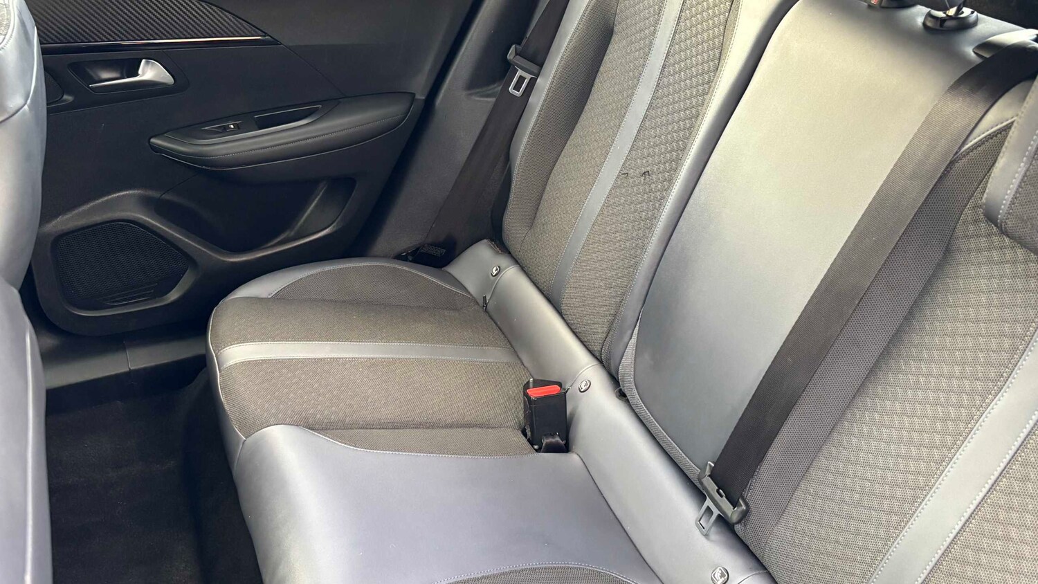 Used Peugeot 2008 2020 for sale - 76746177: Photo 14