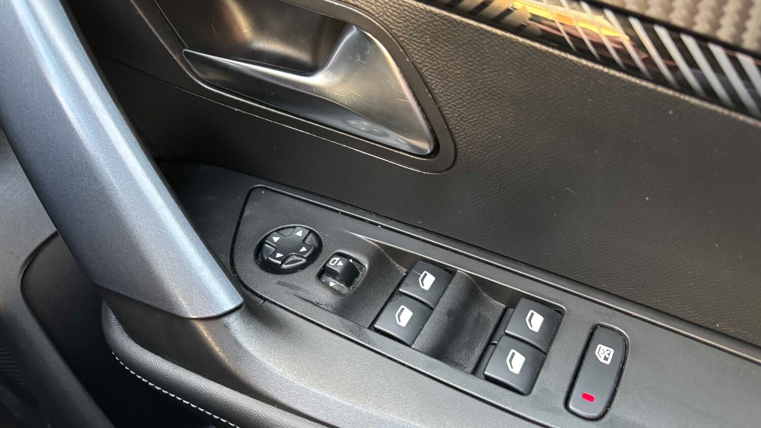 Used Peugeot 2008 2020 for sale - 76746177: Photo 17