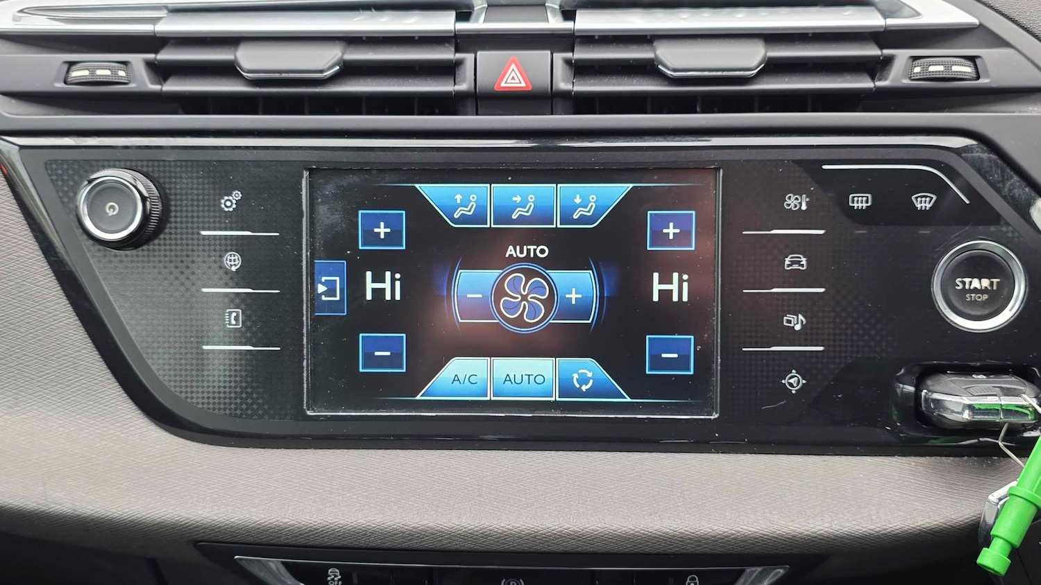 Used Citroen Grand C4 Picasso 2015 for sale - 77178875: Photo 10