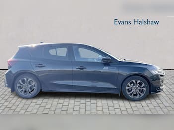 Used Ford Focus 2023 for sale - 79834028: Photo