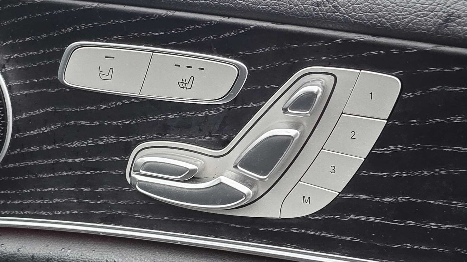 Used Mercedes-Benz E Class 2019 for sale - 76339658: Photo 17