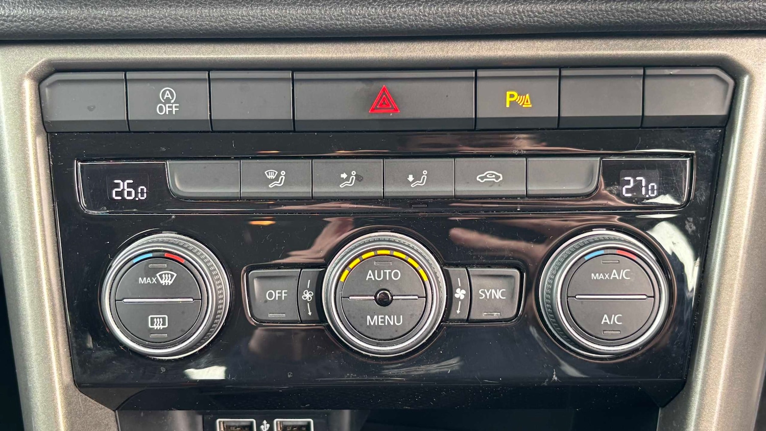 Used Volkswagen T-Roc 2020 for sale - 77772193: Photo 11