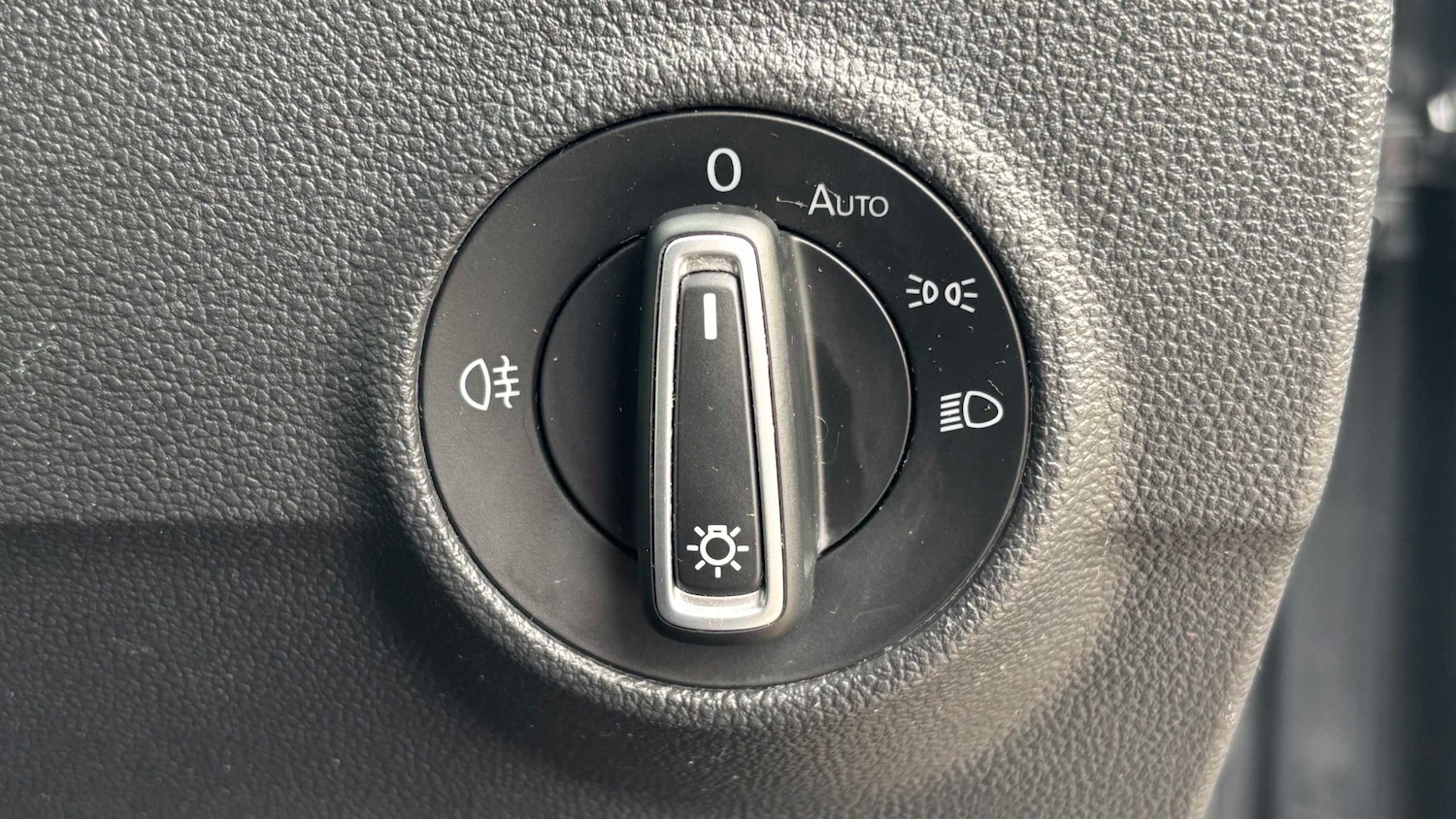 Used Volkswagen T-Roc 2020 for sale - 77772193: Photo 12