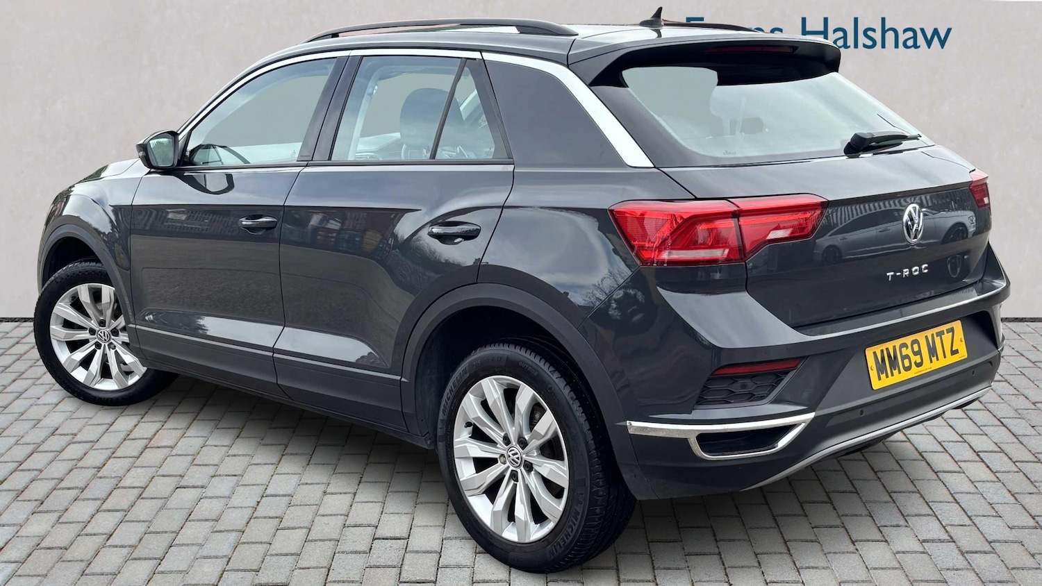 Used Volkswagen T-Roc 2020 for sale - 77772193: Photo 2