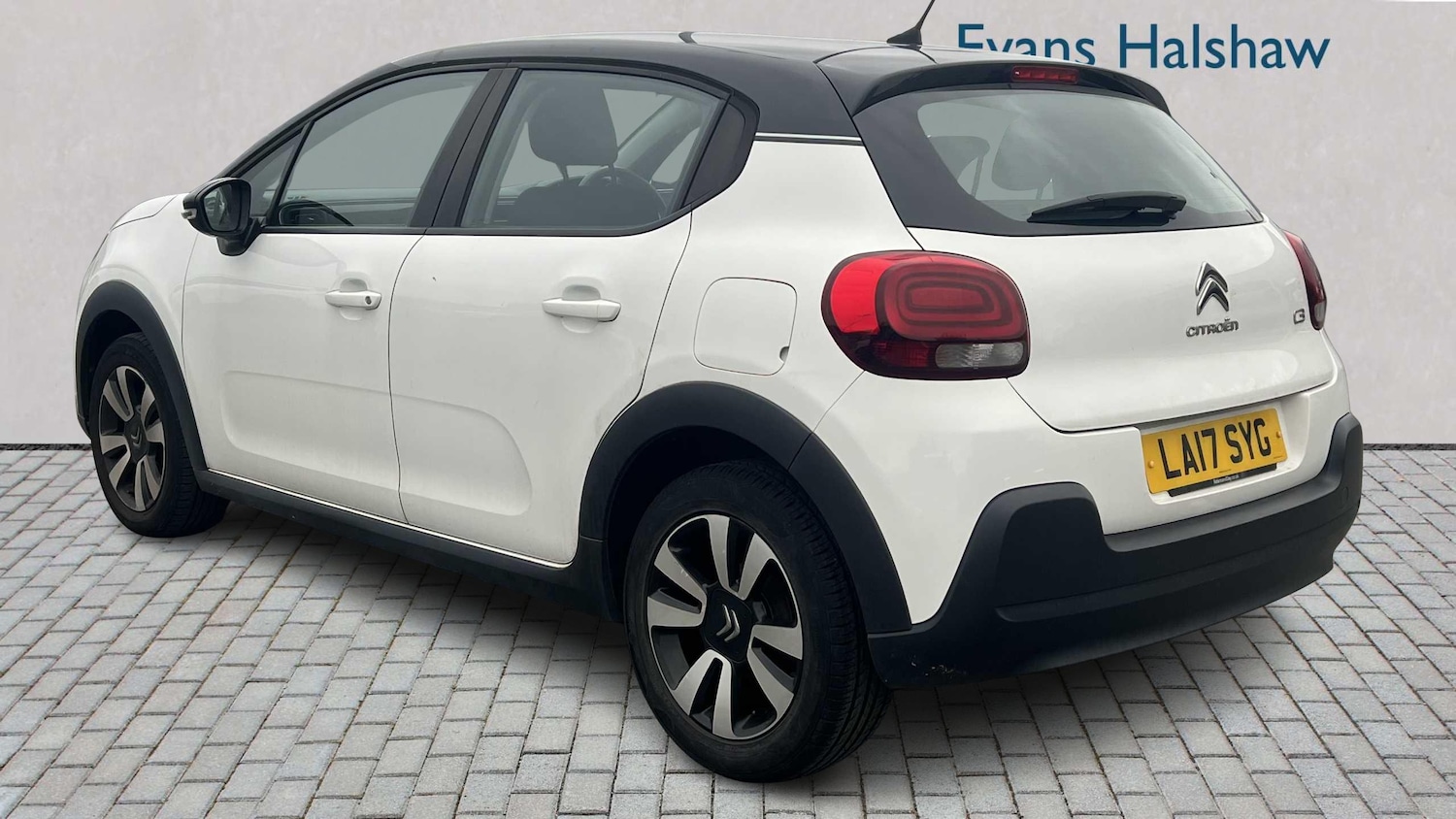 Used Citroen C3 2017 for sale - 76242411: Photo 2