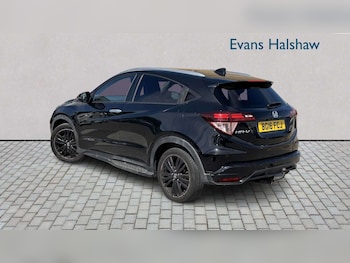 Used Honda HR-V 2016 for sale - 79486562: Photo