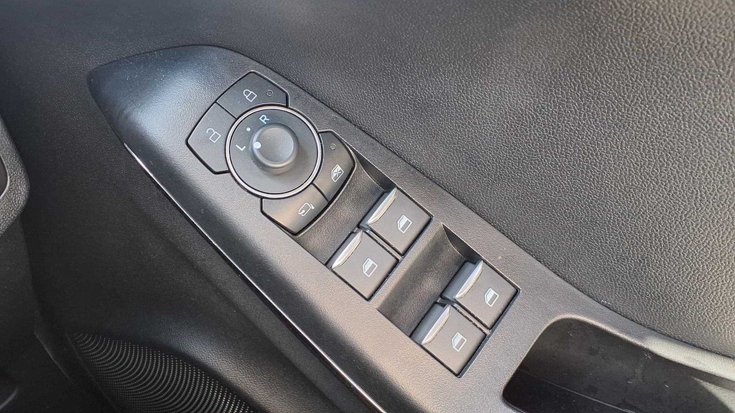 Vehicle 33