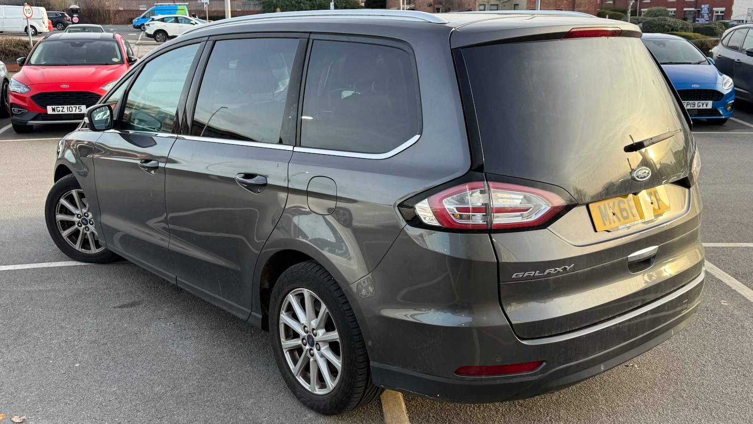 Used Ford Galaxy 2016 for sale - 77589074: Photo 2