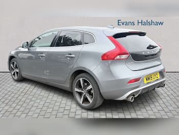 Used Volvo V40 2019 for sale - 79811166: Photo