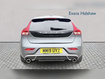 Used Volvo V40 2019 for sale - 79811166: Photo