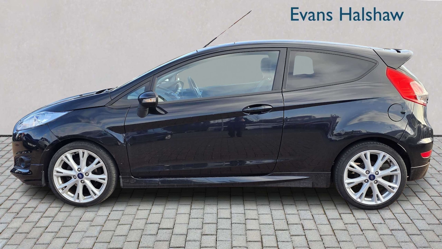 Used Ford Fiesta 2015 for sale - 77842228: Photo 5