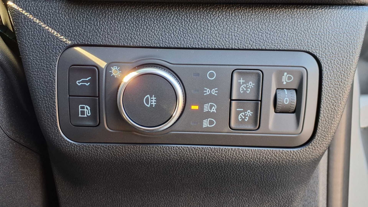 Vehicle 33