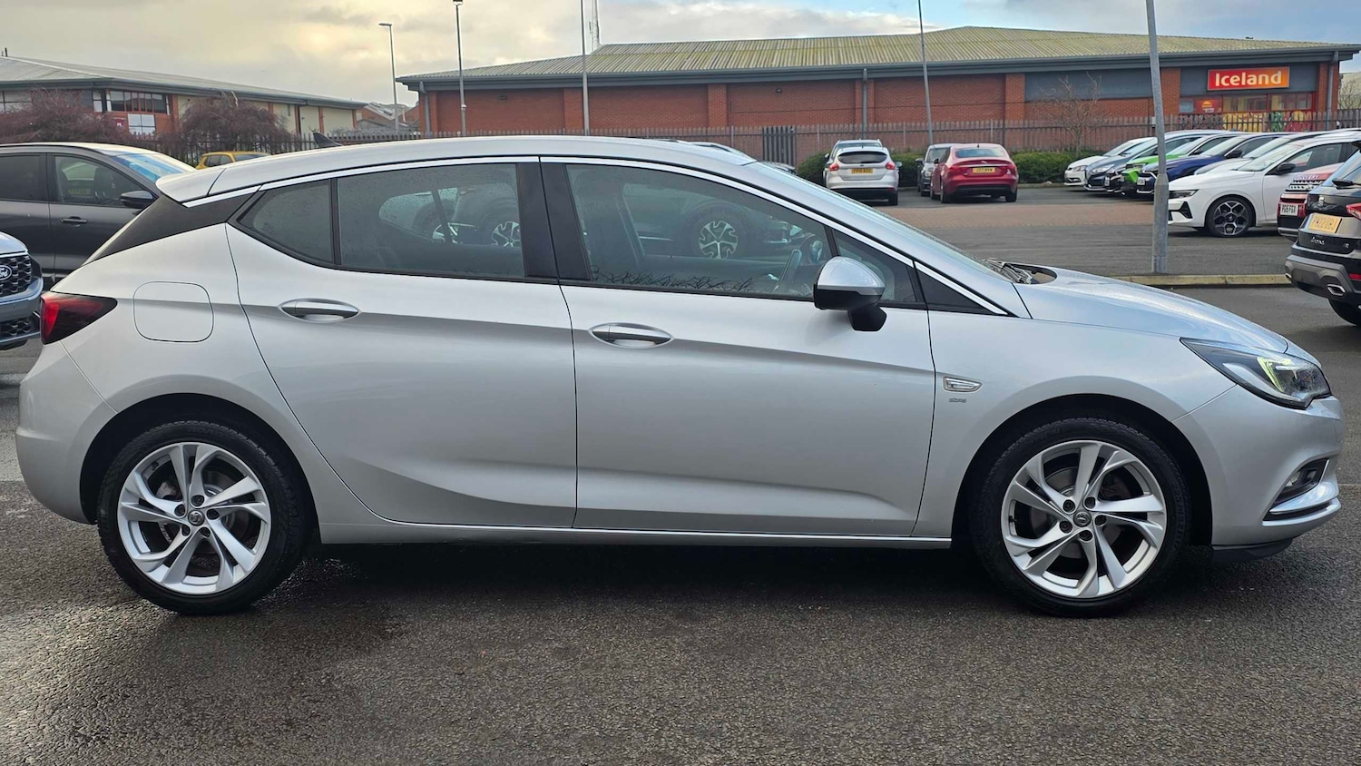 Used Vauxhall Astra 2019 for sale - 77577323: Photo 2