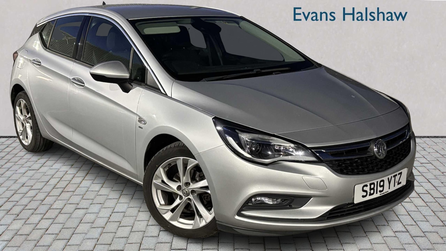 Used Vauxhall Astra 2019 for sale - 77093452: Photo 1