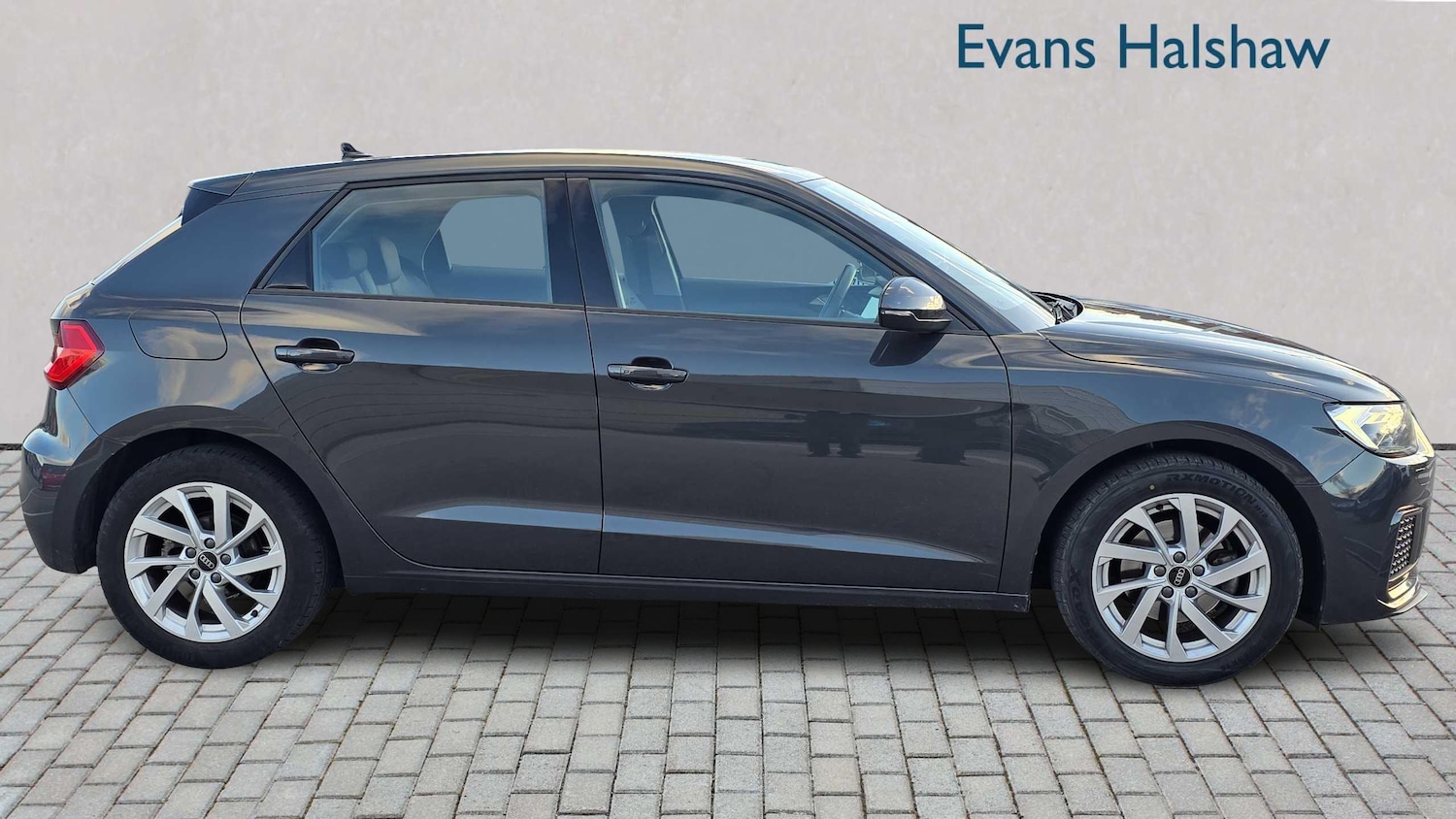 Used Audi A1 2022 for sale - 76378781: Photo 2
