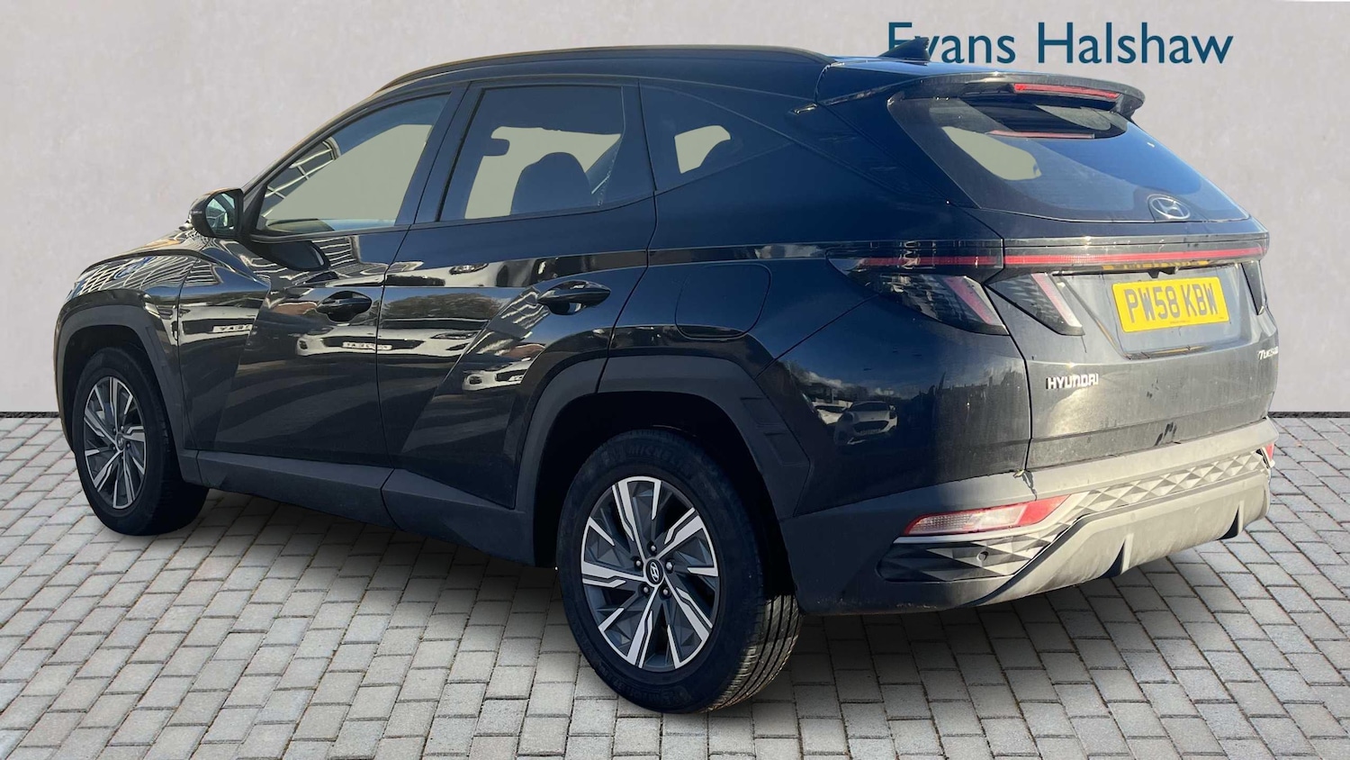 Used Hyundai TUCSON 2022 for sale - 76351616: Photo 2