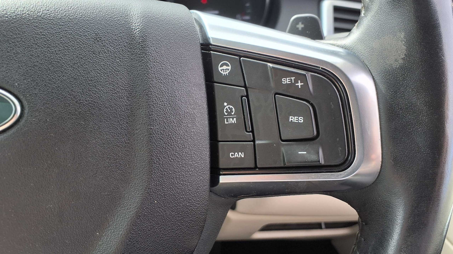 Used Land Rover Discovery Sport 2015 for sale - 77164442: Photo 30