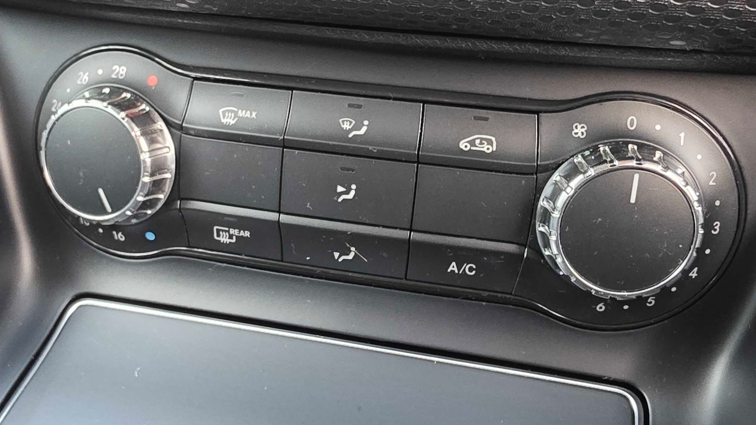 Used Mercedes-Benz A-Class 2017 for sale - 76978771: Photo 14