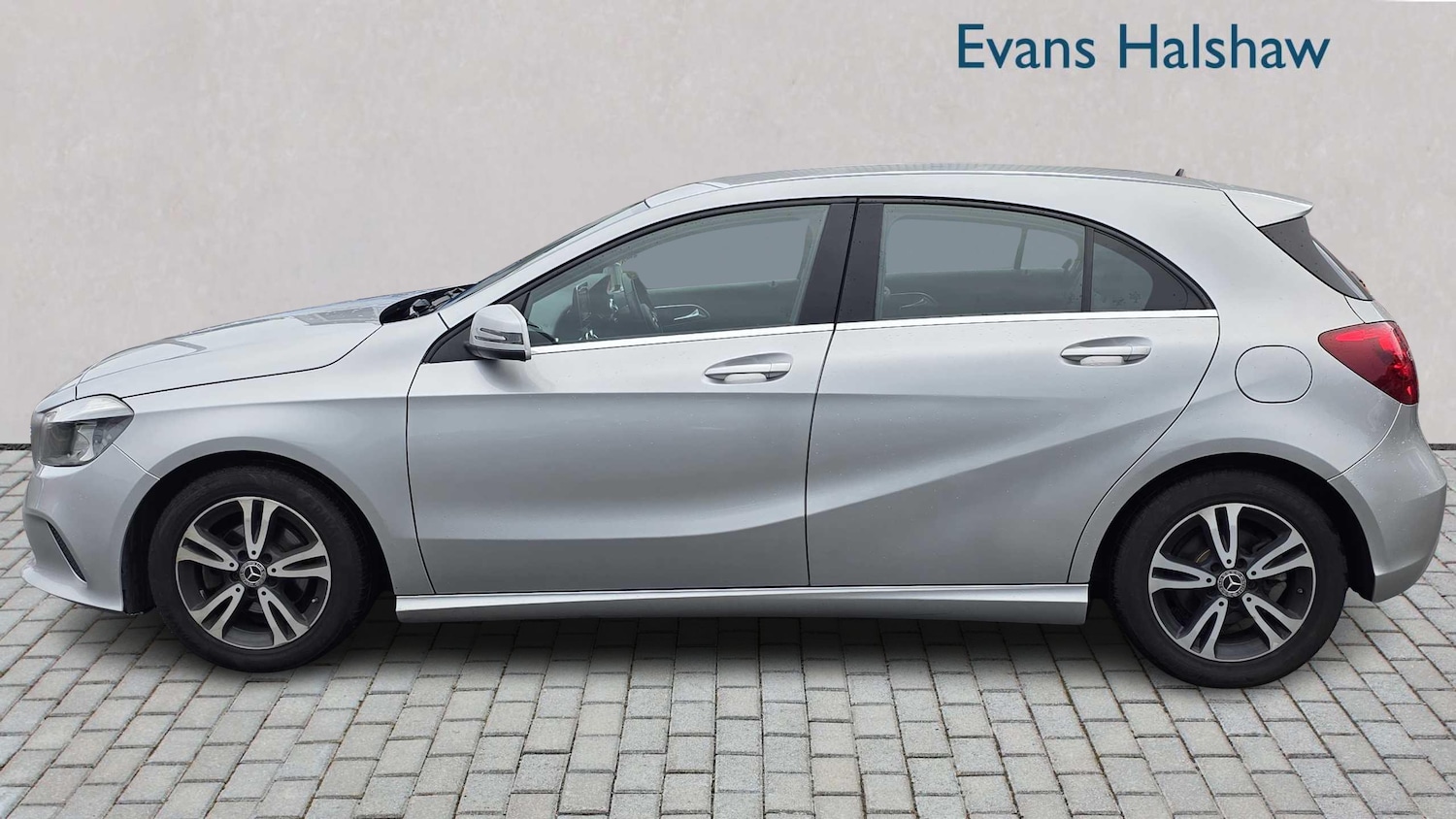 Used Mercedes-Benz A-Class 2017 for sale - 76978771: Photo 6