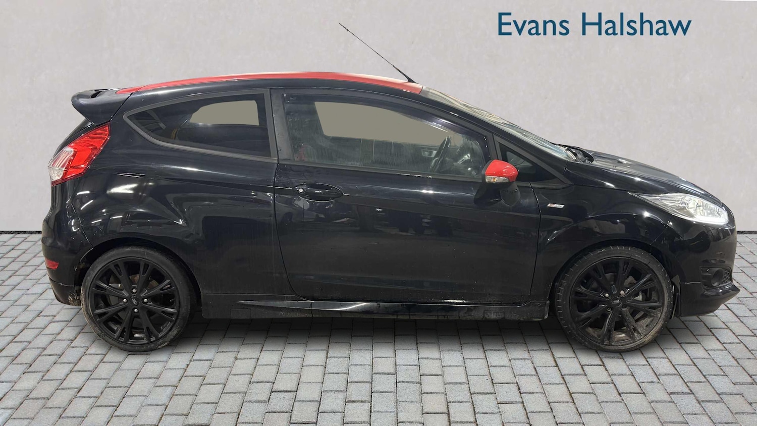 Used Ford Fiesta 2017 for sale - 77158355: Photo 3